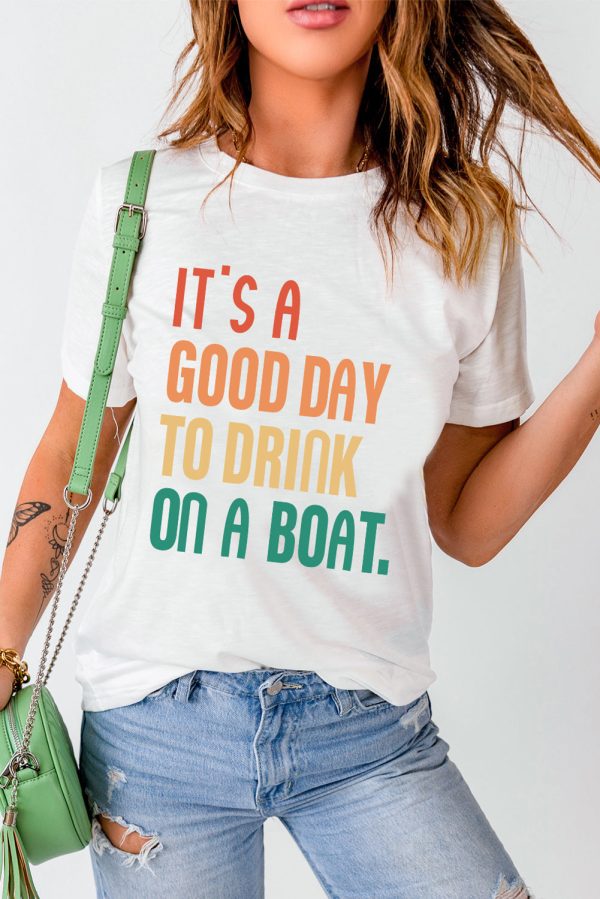 Product Image for  IT’S A GOOD DAY TO DRINK ON A BOAT Graphic Tee