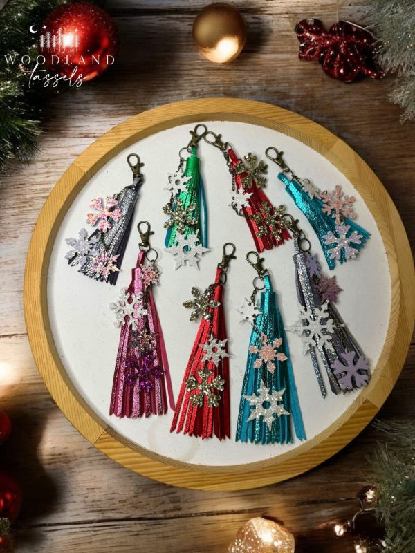 Product Image for  Snowflake Purse Charm and Tassel Set