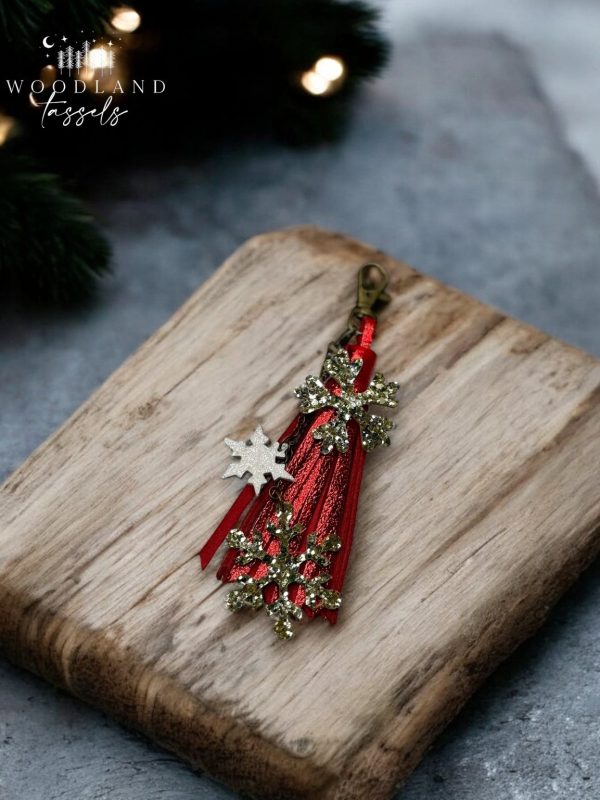 Product Image for  Snowflake Purse Charm and Tassel Set